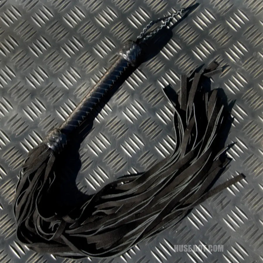 Braided leather flogger product shot 3