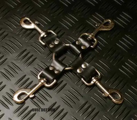 Four Way Hog Tie Snap Huse Dot Com