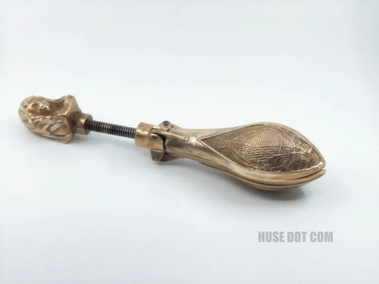 pear of anguish in closed position