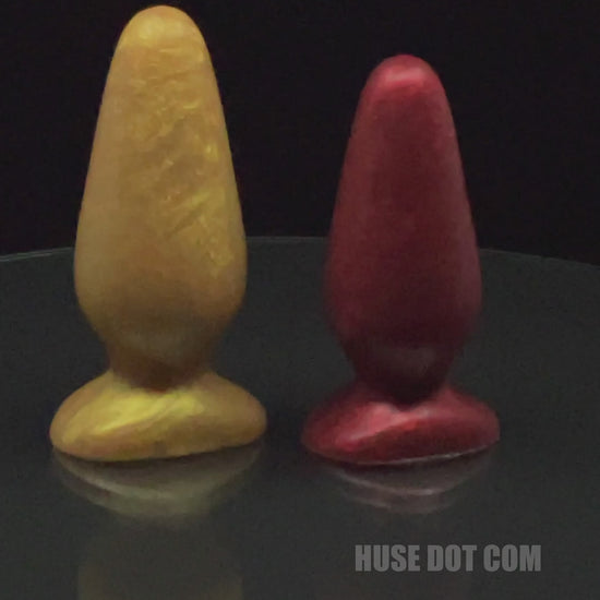Butt plugs in red and gold video