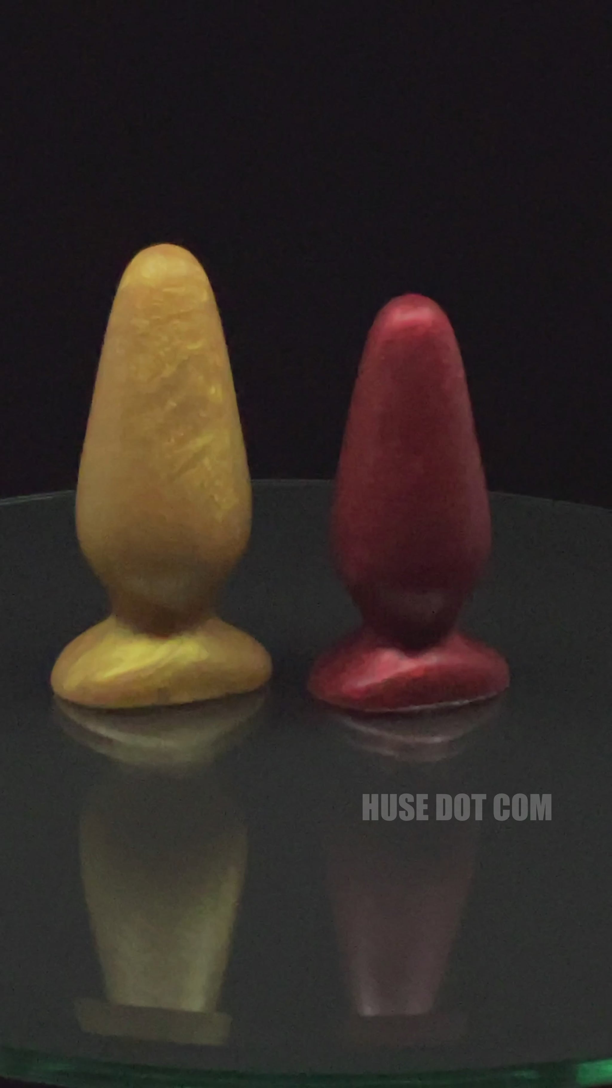 Butt plugs in red and gold video
